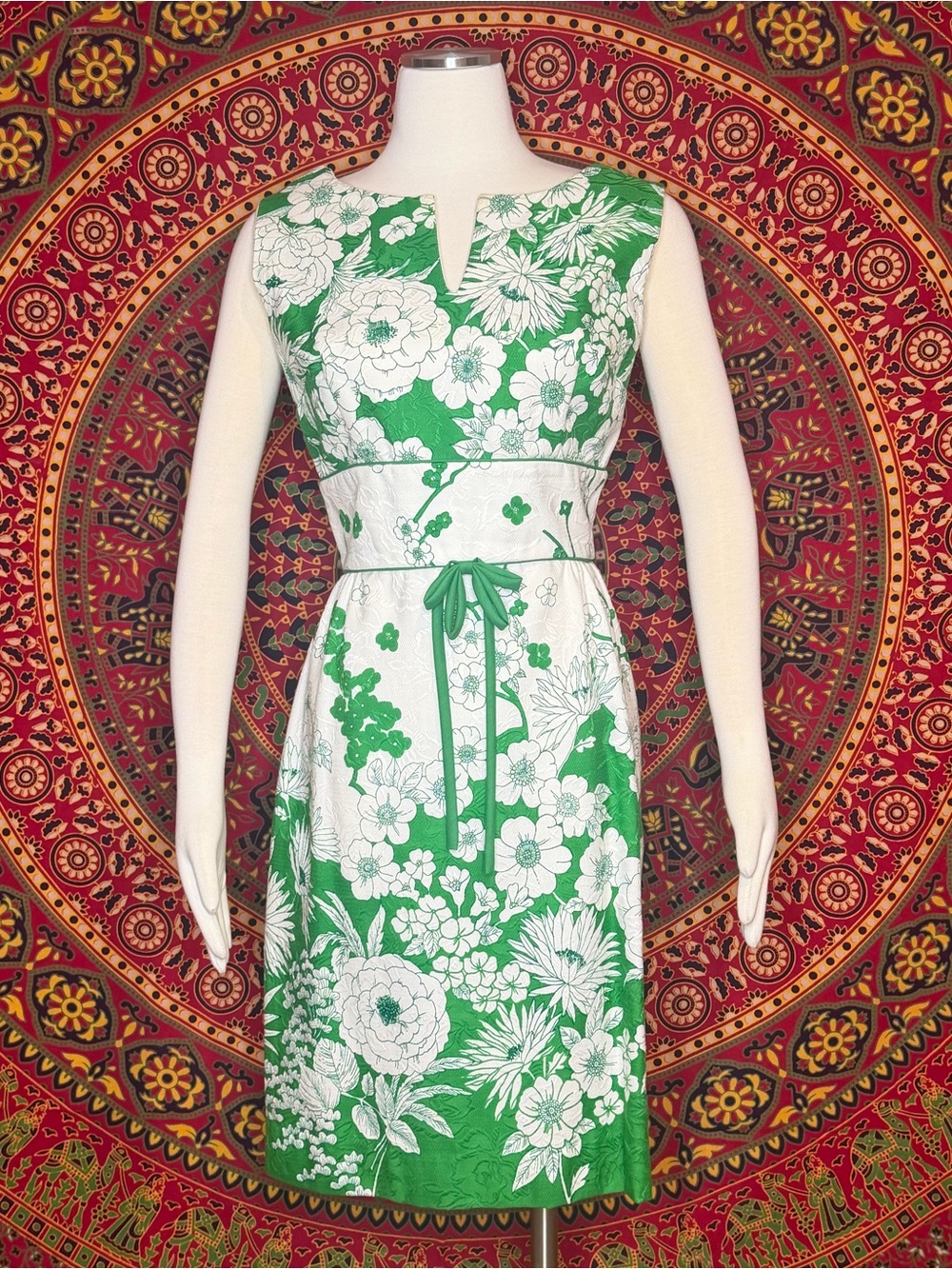 Vintage Lee Stevens green floral garden party dress
